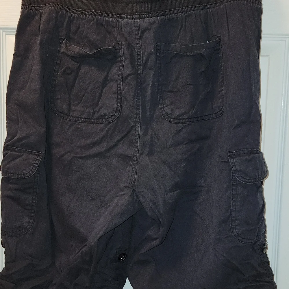 Cargo shorts - Picture 2 of 9